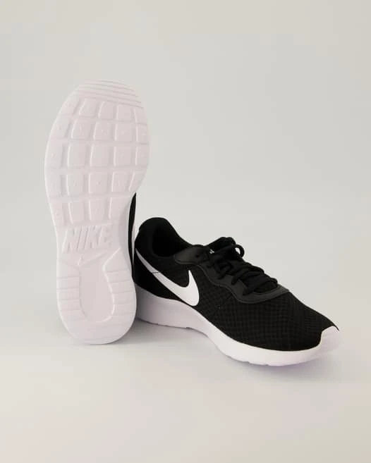 Nike Nike Tanjun in Schwarz Nike Nike Tanjun In Schwarz -Tretter Geschaft T 65110400157 pic12