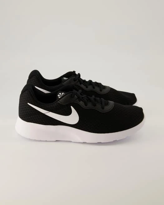 Nike Nike Tanjun in Schwarz Nike Nike Tanjun In Schwarz -Tretter Geschaft T 65110400157 pic2