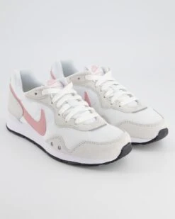 Nike WMNS NIKE VENTURE RUNNER In Weiß